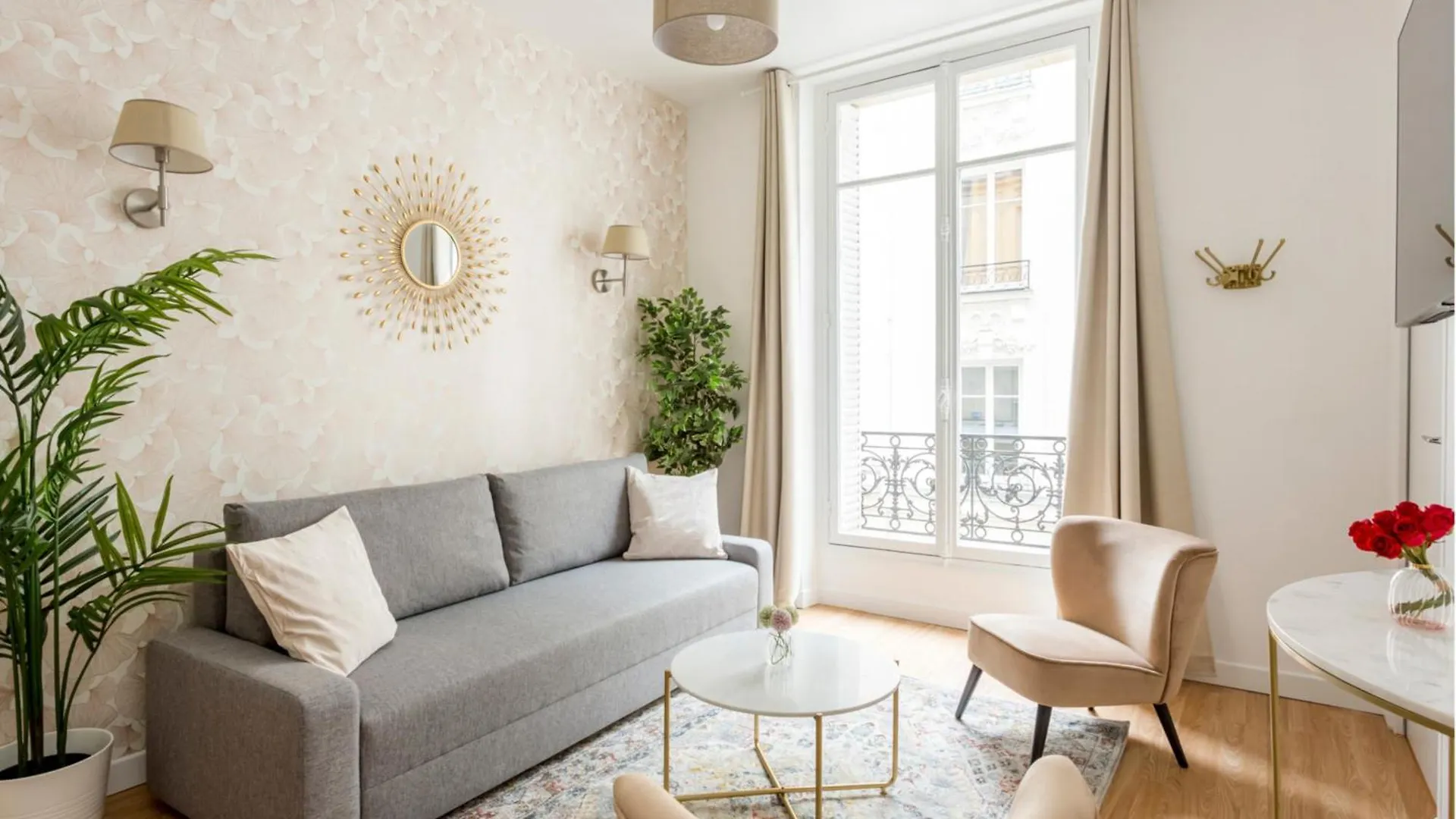 Apartment Merveil - Family Suite - Marais - Martin IV Paris