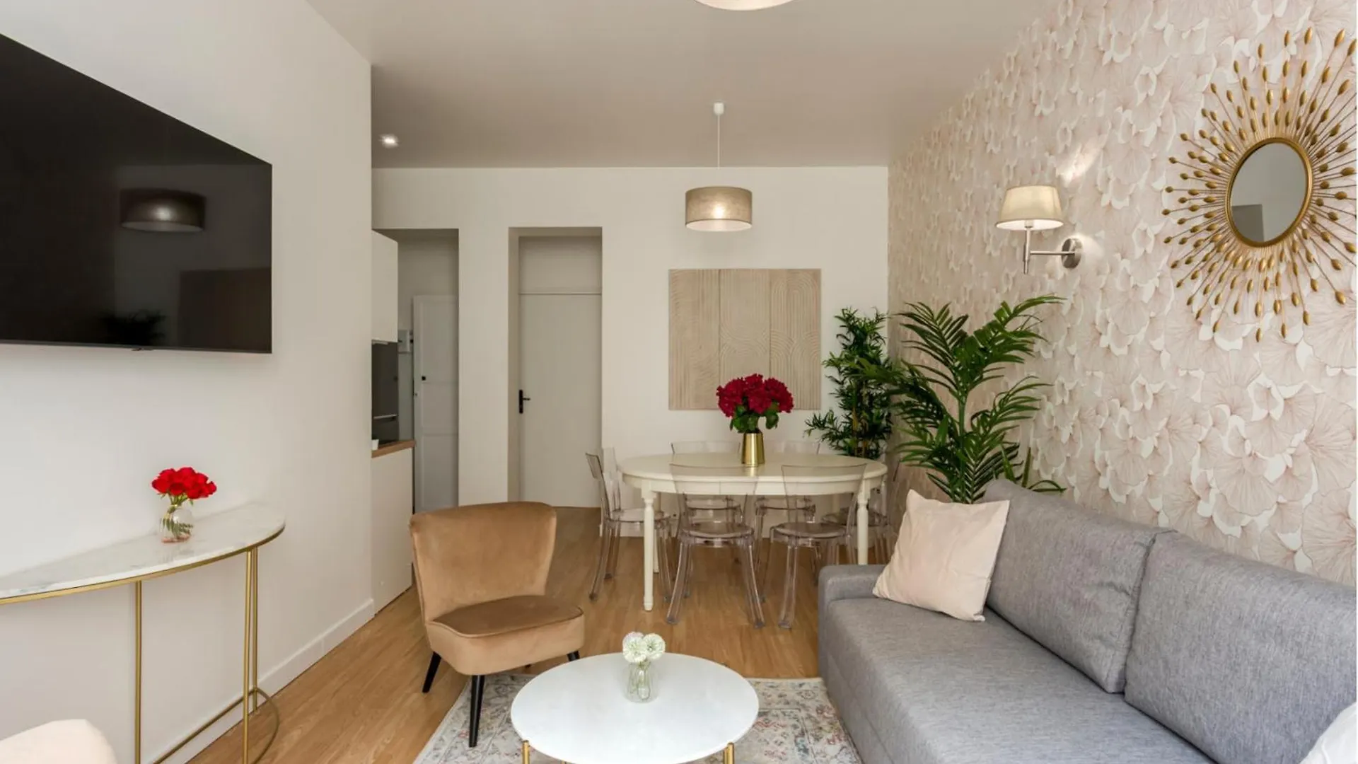 Apartment Merveil - Family Suite - Marais - Martin IV Paris